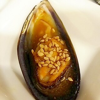 ムール貝のトリプルごま風味